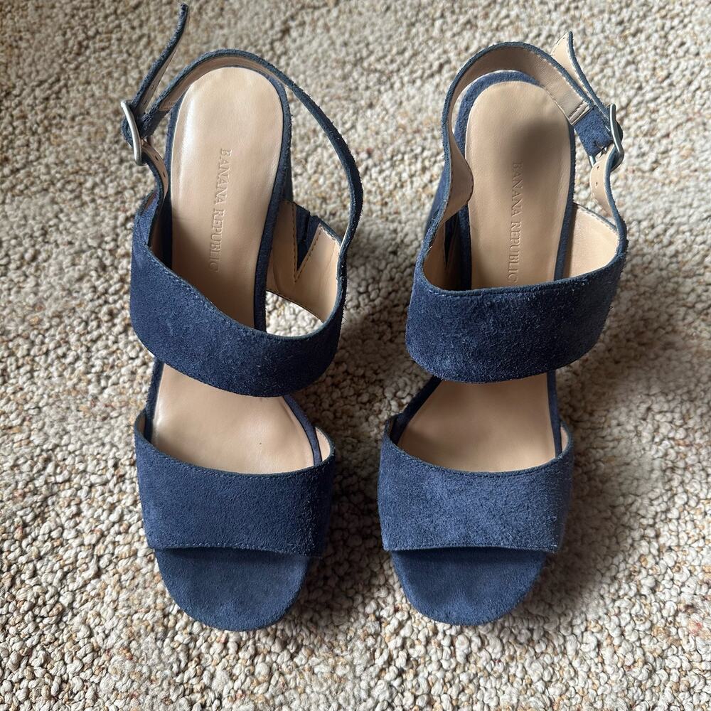Banana Republic Blue Suede Block Heel Strappy Sandals Womens 6.5 - Picture 2 of 8